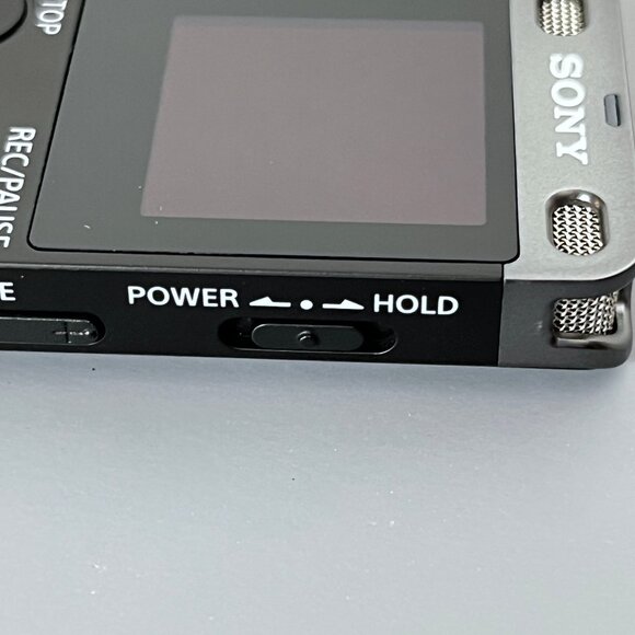 Sony ICDUX560BLK Digital Voice Recorder 1" Black Stereo - Picture 4 of 10
